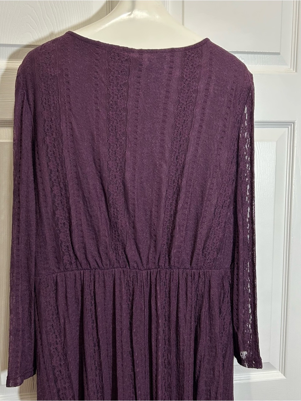 BloomChic Deep Plum Lace Midi Dress - Picture 6 of 8